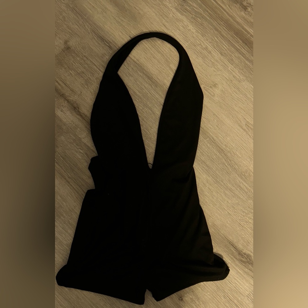 FASHION NOVA SHORT JUMPSUIT